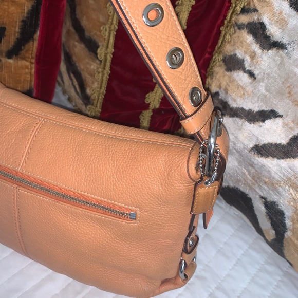 Coach pebbled leather camel tone bag - Picture 13 of 15
